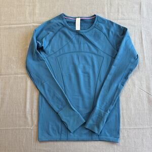 Ivivva Lululemon Girls Swiftly Fly Tech Seamless Long Sleeve Shirt Size 12 Blue